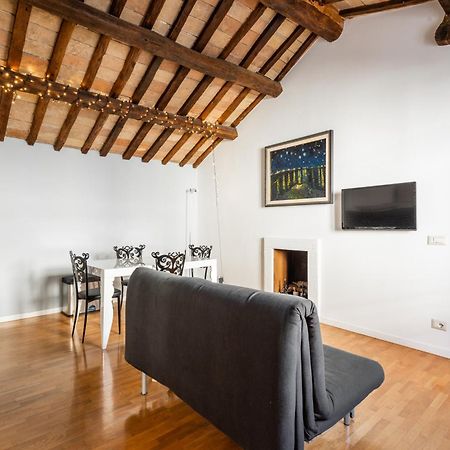 Pavone Centre Romantic Apartment Экстерьер фото