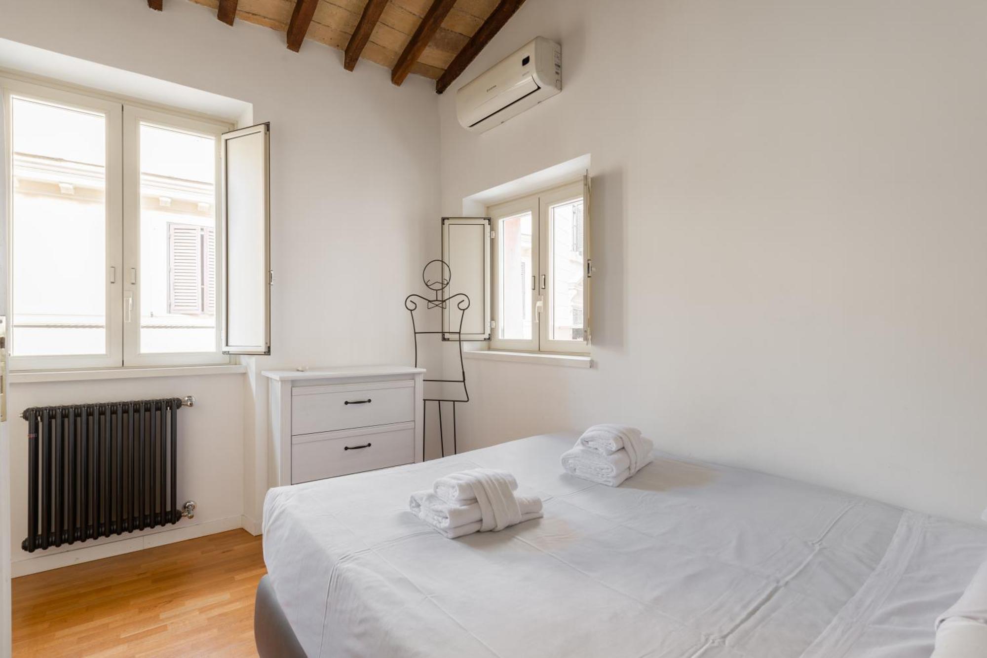 Pavone Centre Romantic Apartment Экстерьер фото